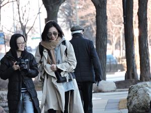 Street Photography WorldwideVivian Meier & Annie Liebowitz Eat Your Heart Out