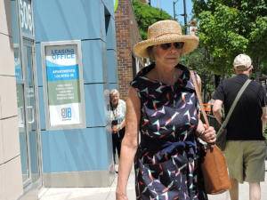 Street Photography WorldwideVivian Meier & Annie Liebowitz Eat Your Heart Out