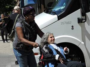 Street Photography WorldwideVivian Meier & Annie Liebowitz Eat Your Heart Out